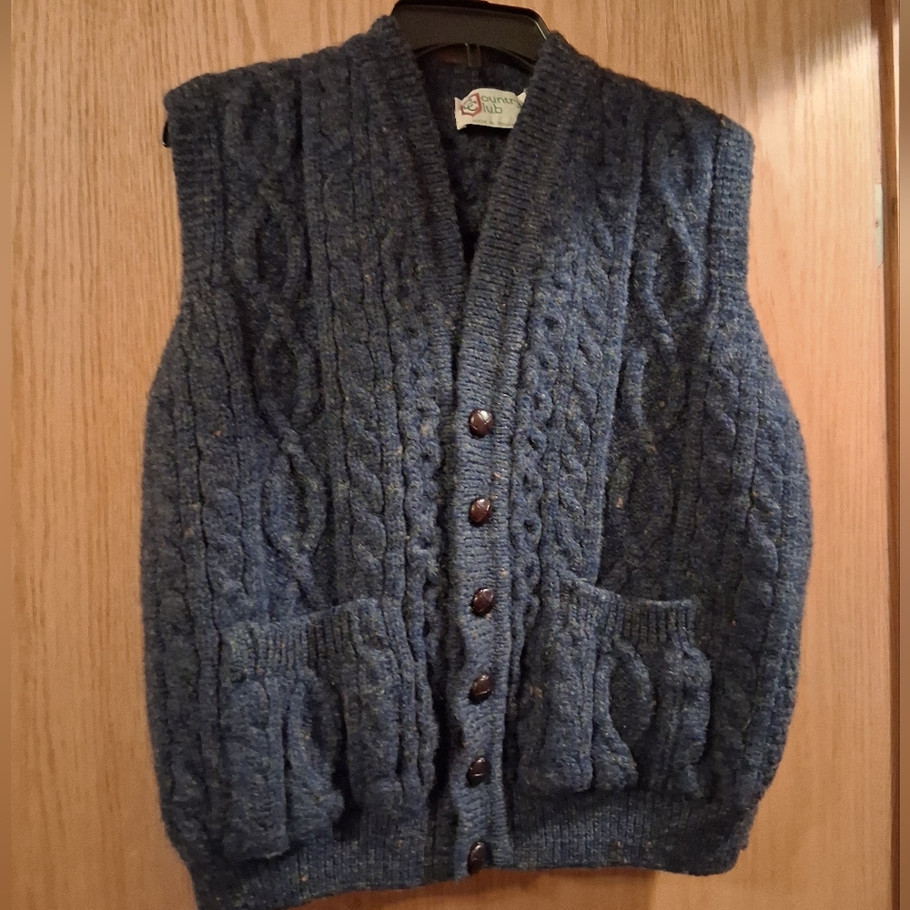 Country Club sweater Vest  Ireland 100% Pure New Wool 5 buttons Pockets 23 Long